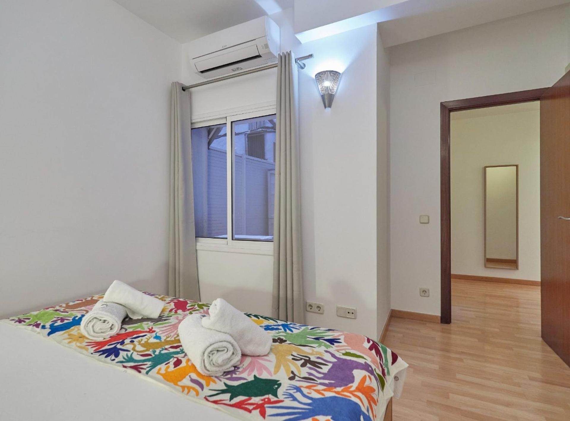 Sant Pau Barcelona Suites Екстериор снимка